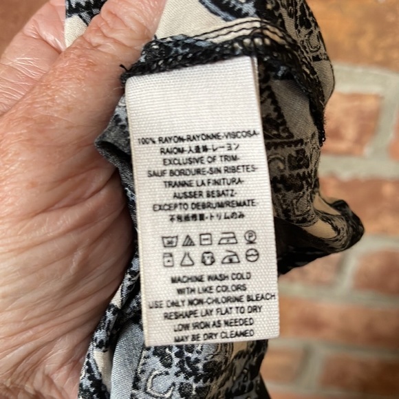 FREE PEOPLE Voile Bay Navy V Neck Tunic XS Boho Flowy Floral Baby Doll - Picture 7 of 7